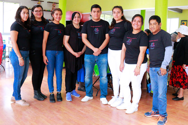 Ayudemos a los adultos mayores